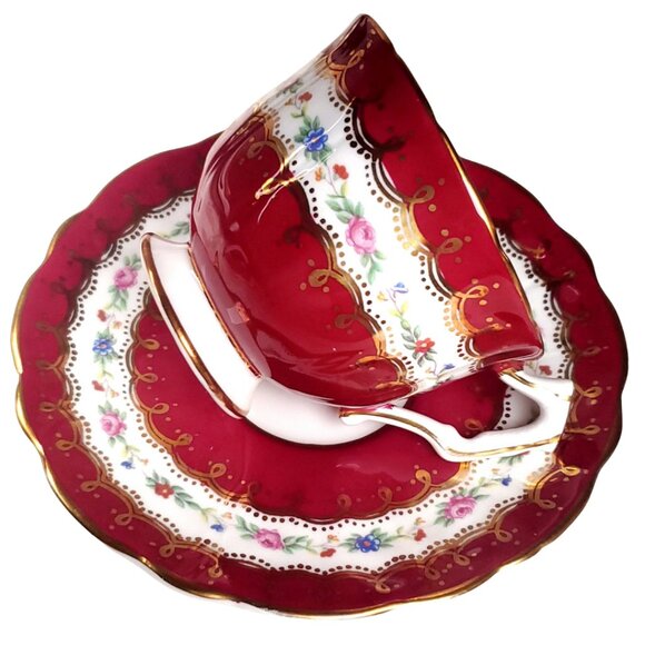 Aynsley Bone China Tea Cups & saucers (6 Available) - Picture 4 of 7